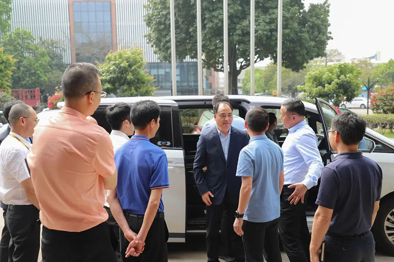 洛阳市人大副主任,新安县委书记宗国明一行莅临南宫NG28集团调研考察